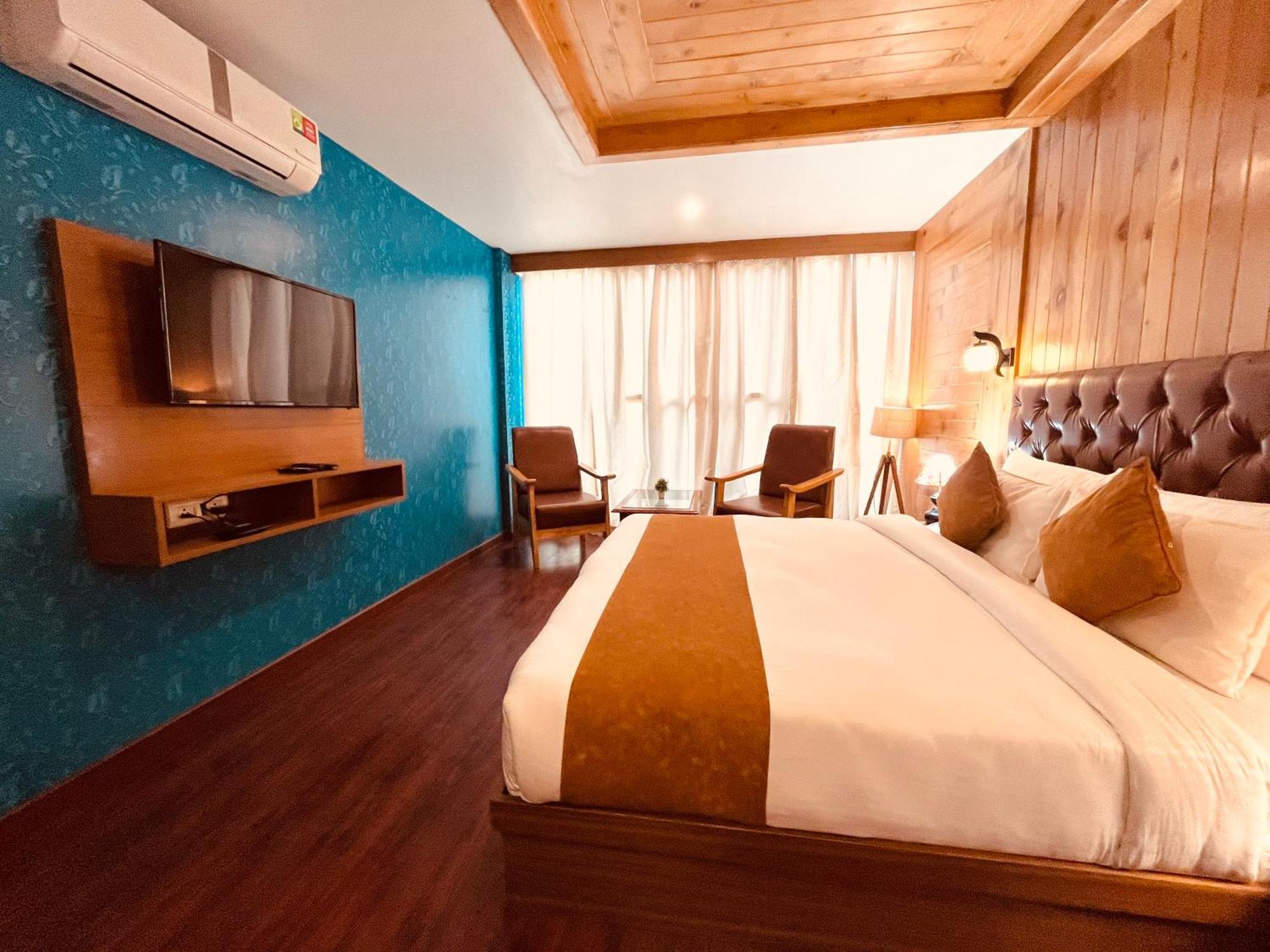 Vista Resort, Manali - ! Near Mall Road !! Hot & Cold Ac Rooms !! Best Selling !! Big Parking !! Luxury Collection !! Open Terrace !! Lift !! Playing Zone !! Property Of The Year ! Екстер'єр фото