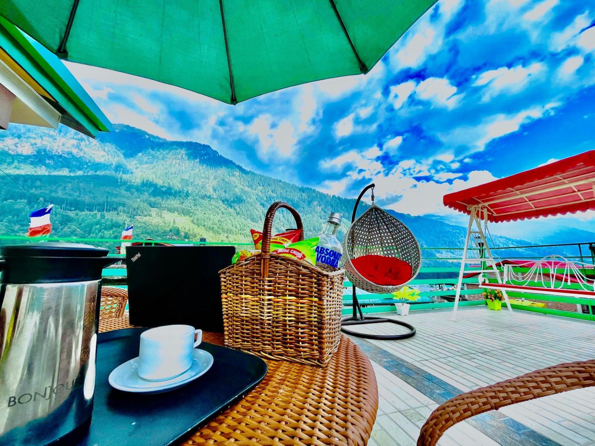 Vista Resort, Manali - ! Near Mall Road !! Hot & Cold Ac Rooms !! Best Selling !! Big Parking !! Luxury Collection !! Open Terrace !! Lift !! Playing Zone !! Property Of The Year ! Екстер'єр фото